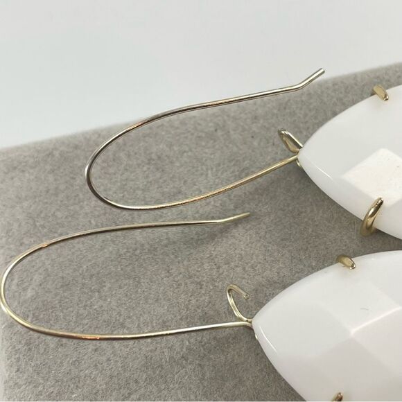 Kendra Scott Allison White Teardrop Dangle Earrings Glass Formal Elegant Bridal - Picture 4 of 5